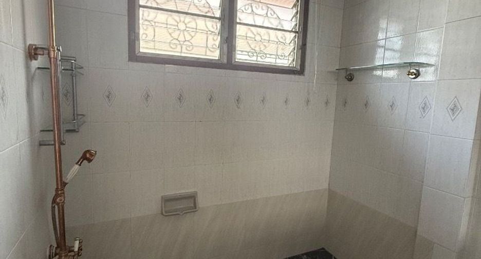 ให้เช่า 2 ห้องนอน บ้านเดี่ยว ใน วังทองหลาง, กรุงเทพฯ