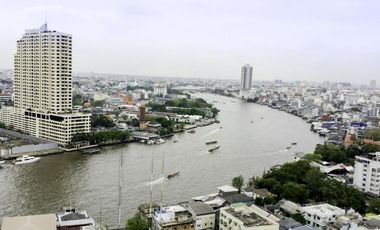 For rent 3 bedrooms condo in Bang Rak, Bangkok