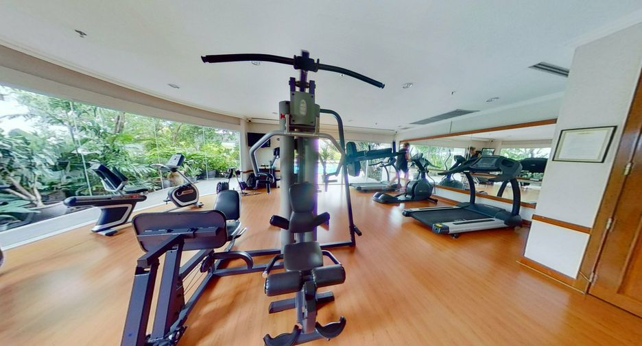 For rent 3 bedrooms condo in Sathon, Bangkok