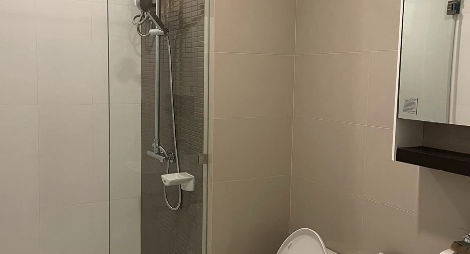Wohnung zur Miete mit 3 Zimmer in Khlong Toei, Bangkok