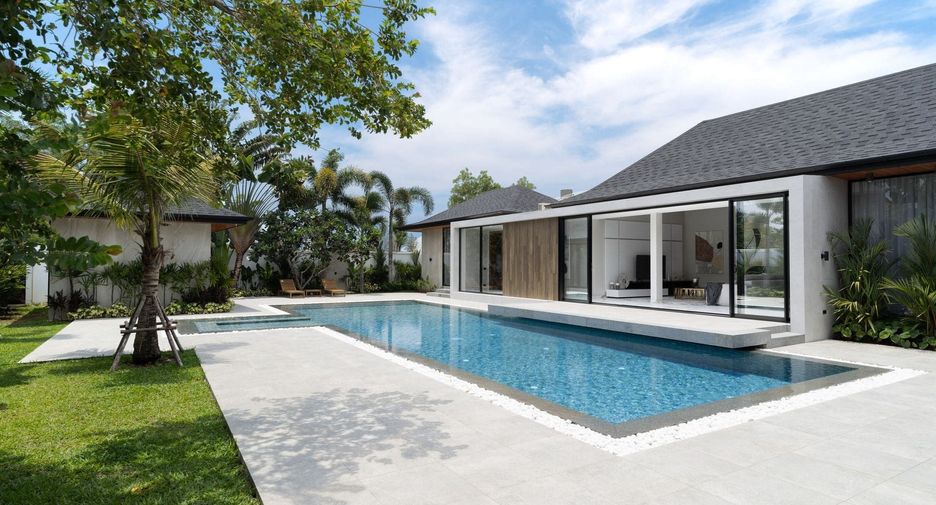 For sale 4 bedrooms villa in Thalang, Phuket