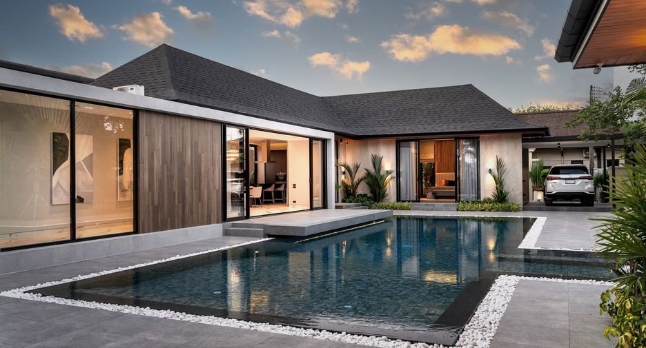 For sale 4 bedrooms villa in Thalang, Phuket