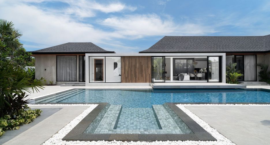 For sale 4 bedrooms villa in Thalang, Phuket