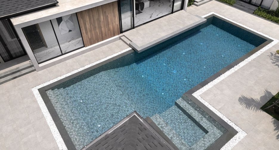 For sale 4 bedrooms villa in Thalang, Phuket