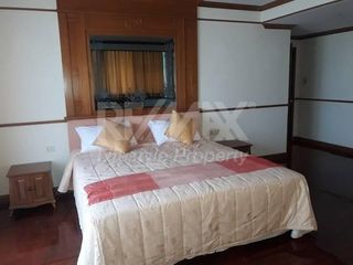 For rent 4 bedrooms condo in Khlong Toei, Bangkok