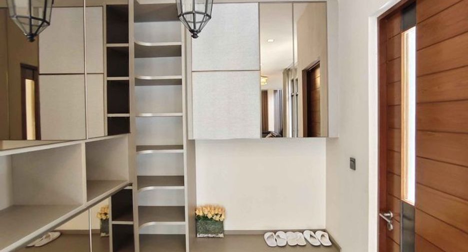 For rent 5 bedrooms house in Saphan Sung, Bangkok