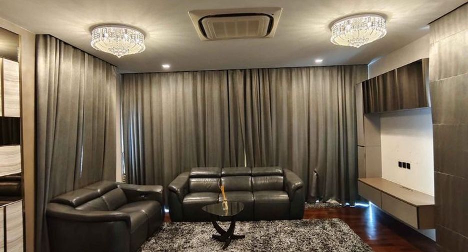 For rent 5 bedrooms house in Saphan Sung, Bangkok