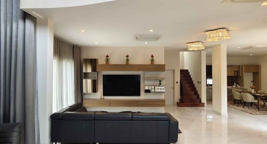 For rent 5 bedrooms house in Saphan Sung, Bangkok