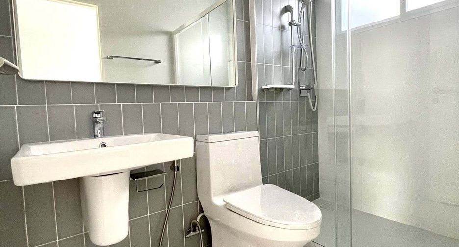 Haus zur Miete mit 3 Zimmer in Prawet, Bangkok