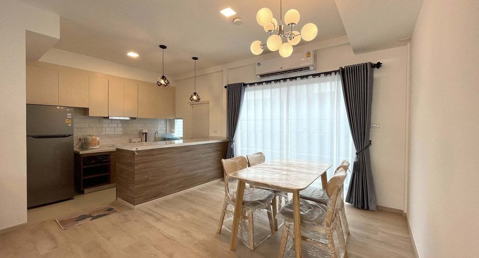 Haus zur Miete mit 3 Zimmer in Prawet, Bangkok