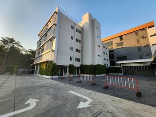 For rent retail Space in Suan Luang, Bangkok