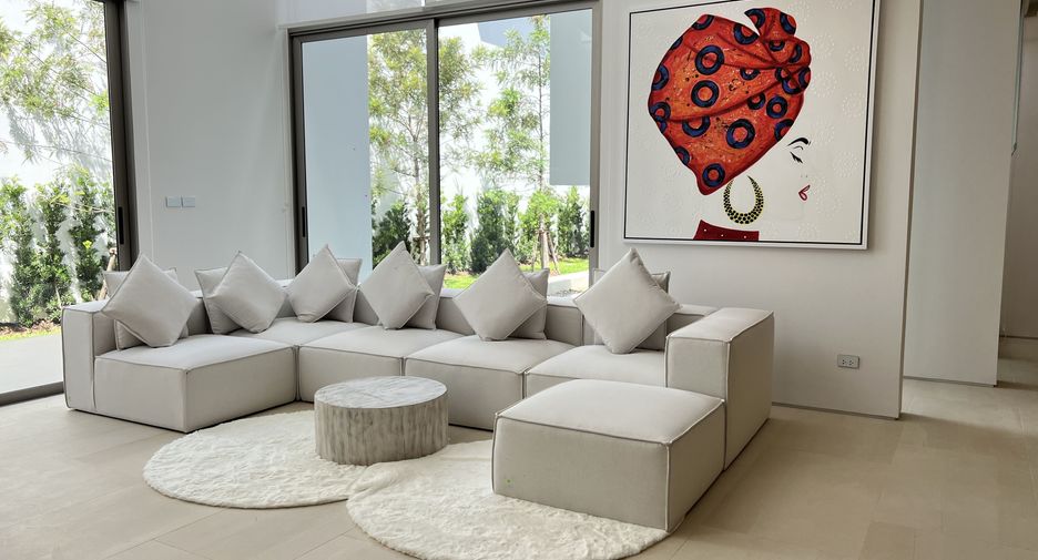 For sale 4 bedrooms villa in Thalang, Phuket