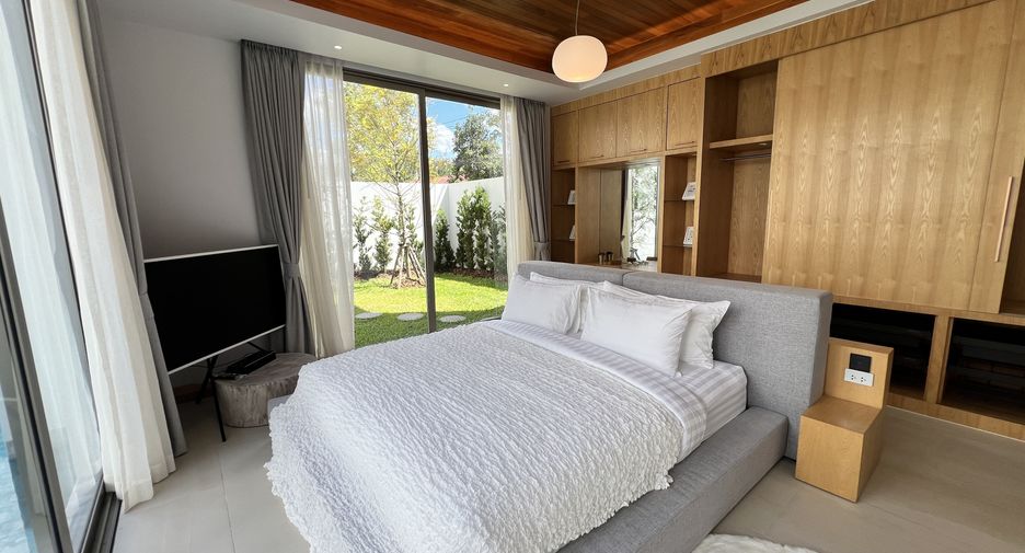 For sale 4 bedrooms villa in Thalang, Phuket