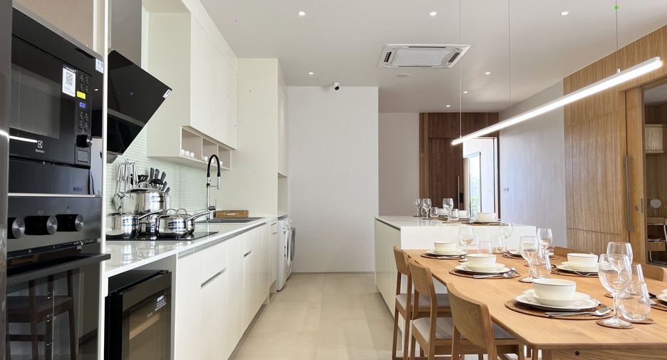 For sale 4 bedrooms villa in Thalang, Phuket