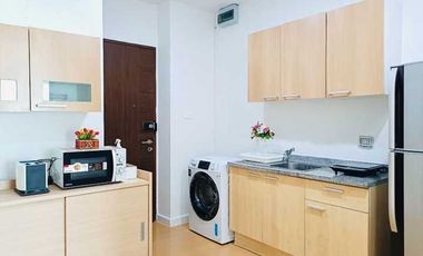 For sale 1 bed condo in Khlong Toei, Bangkok