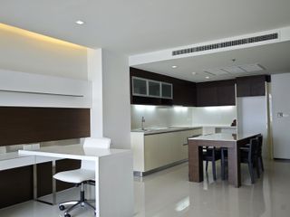 For rent 2 bedrooms condo in Sathon, Bangkok
