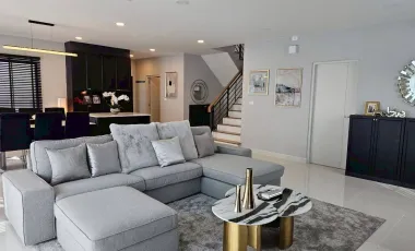 Haus zur Miete mit 4 Zimmer in Bang Phli, Samut Prakan