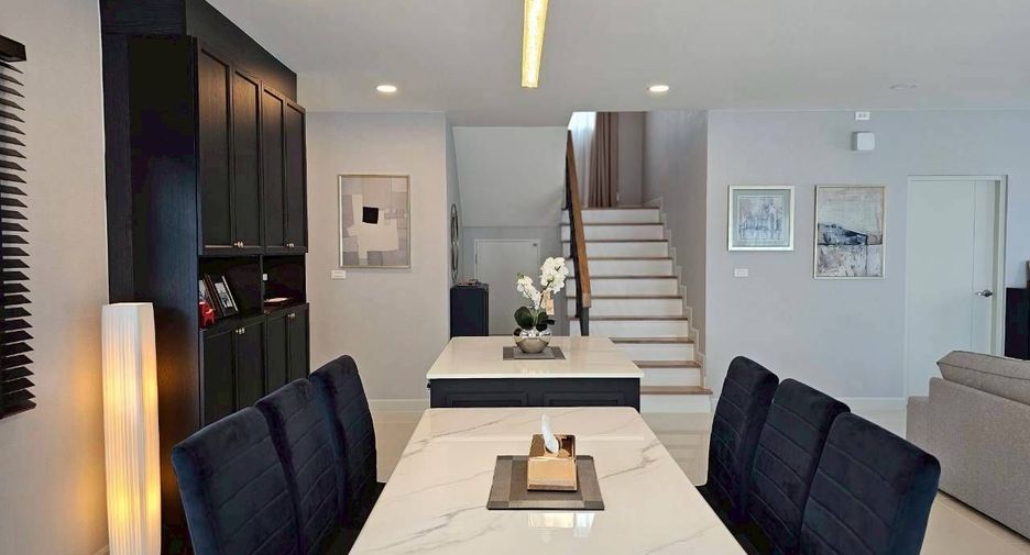 Haus zur Miete mit 4 Zimmer in Bang Phli, Samut Prakan