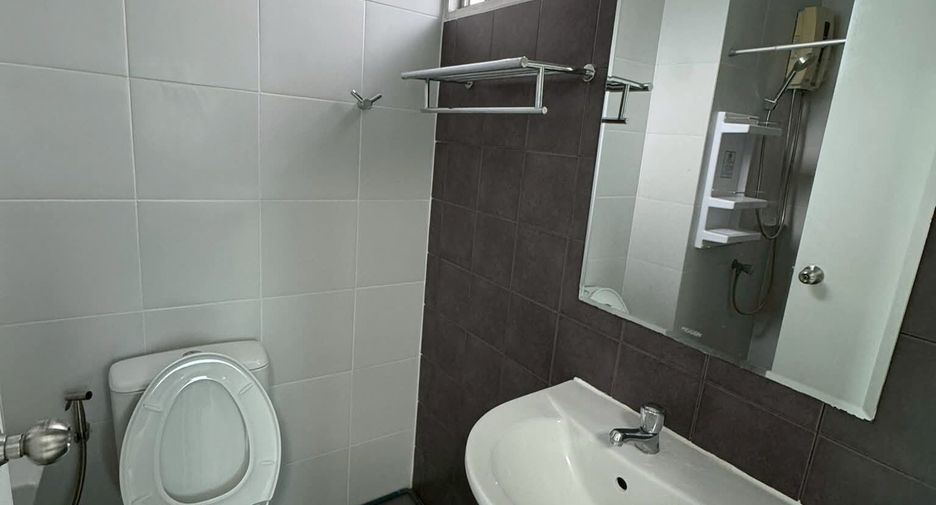 For rent 1 bed condo in Khlong San, Bangkok