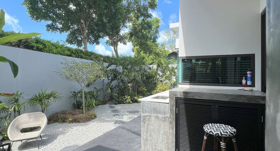 Villa en alquiler de 2 habitaciones en Mueang Phuket, Phuket