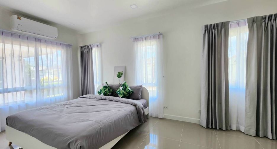 À louer 3 chambres maison à Mueang Phuket, Phuket