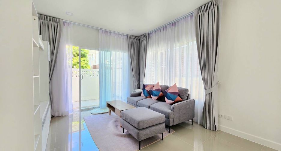 À louer 3 chambres maison à Mueang Phuket, Phuket