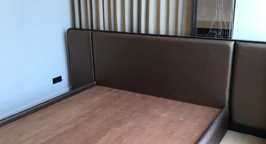 For sale 2 bedrooms condo in Bang Rak, Bangkok