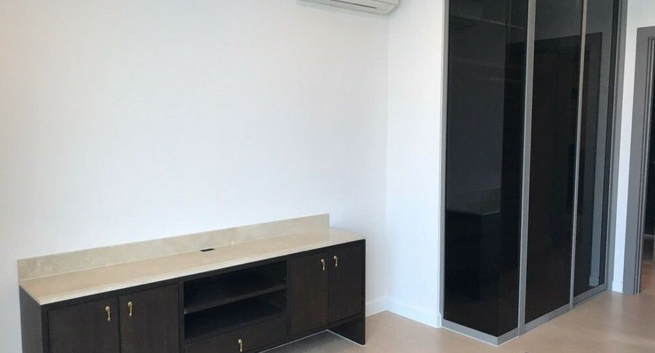 For sale 2 bedrooms condo in Bang Rak, Bangkok