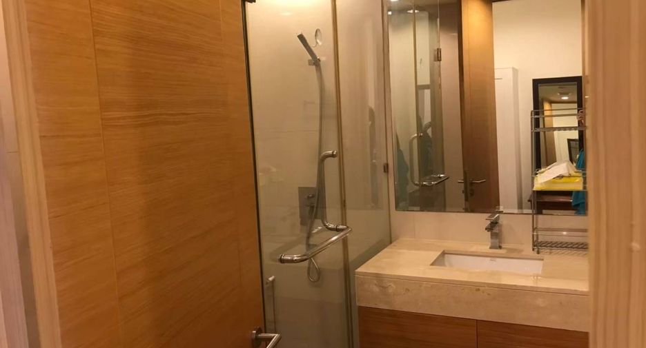 For sale 1 bed condo in Yan Nawa, Bangkok