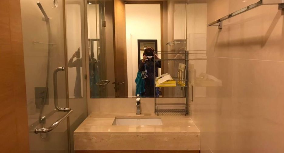For sale 1 bed condo in Yan Nawa, Bangkok