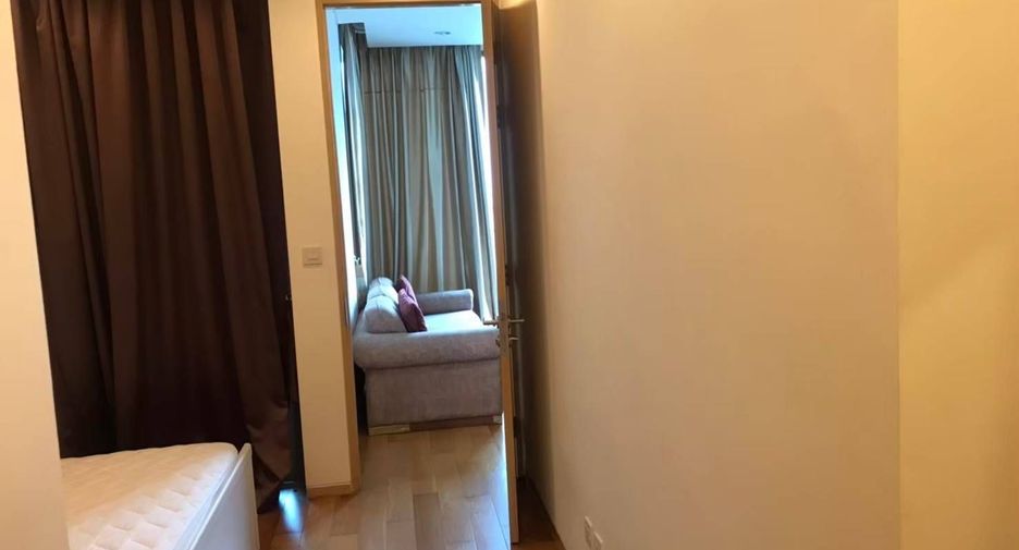 For sale 1 bed condo in Yan Nawa, Bangkok
