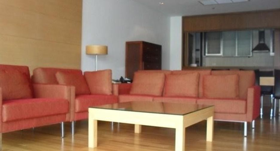 Condo en alquiler de 2 habitaciones en Khlong Toei, Bangkok