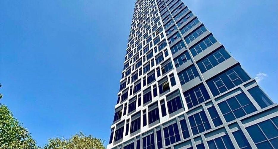 For rent 1 bed condo in Phra Khanong, Bangkok