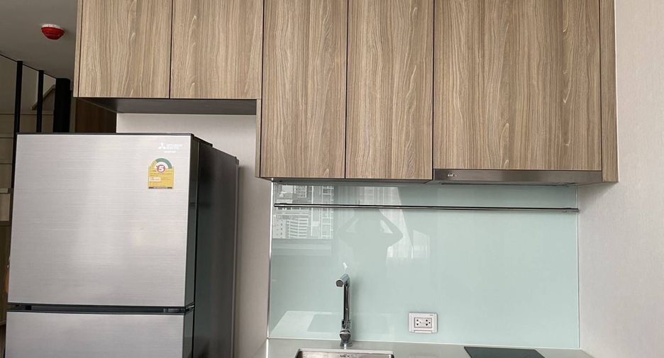 For rent 1 bed condo in Phra Khanong, Bangkok