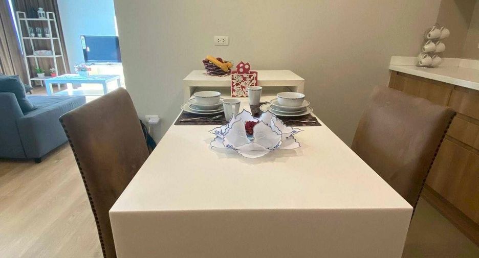 For rent 2 bedrooms condo in Pathum Wan, Bangkok