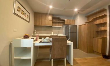 Condo en alquiler de 2 habitaciones en Pathum Wan, Bangkok