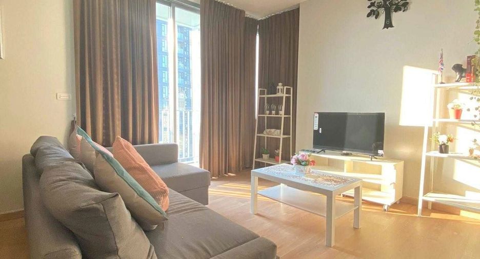 For rent 2 bedrooms condo in Pathum Wan, Bangkok