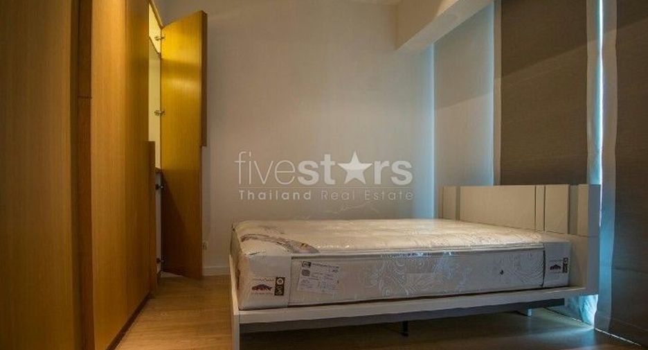 For rent 2 ベッドルーム condo in Yan Nawa, Bangkok