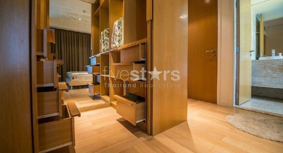 For rent 2 ベッドルーム condo in Yan Nawa, Bangkok