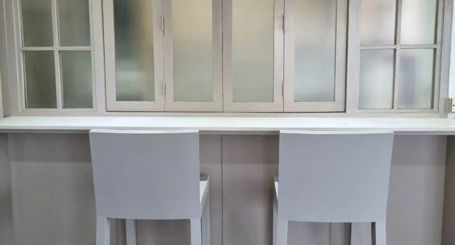 Apartamento en alquiler de 3 habitaciones en Watthana, Bangkok