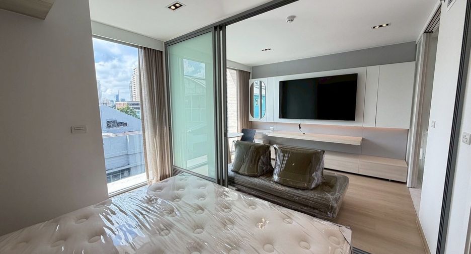 For rent 1 bed condo in Watthana, Bangkok