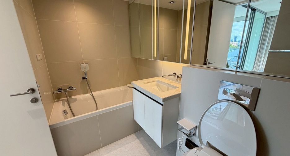 For rent 1 bed condo in Watthana, Bangkok
