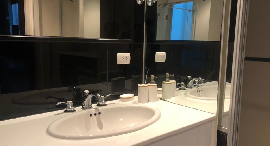 For rent 1 bed condo in Pathum Wan, Bangkok