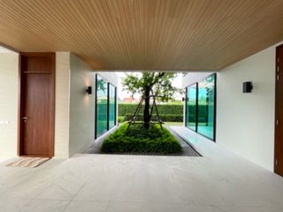 For rent 4 bedrooms house in Taling Chan, Bangkok