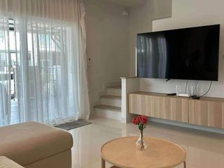 Casa en alquiler de 3 habitaciones en Mueang Phuket, Phuket