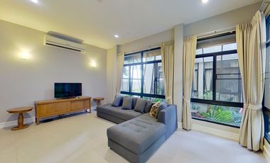 Casa en alquiler de 4 habitaciones en Khlong Toei, Bangkok