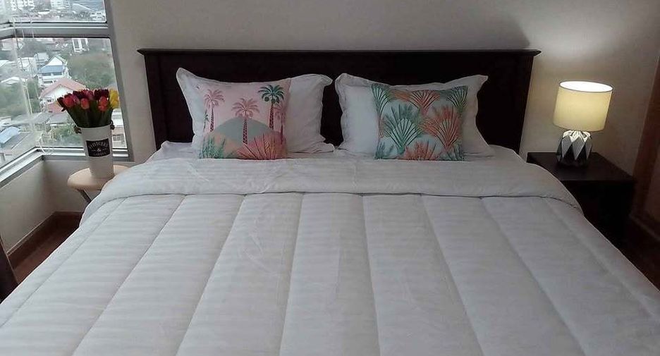 For rent 2 bedrooms condo in Bang Na, Bangkok