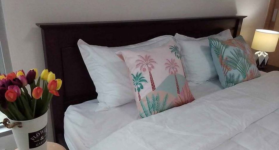 For rent 2 bedrooms condo in Bang Na, Bangkok