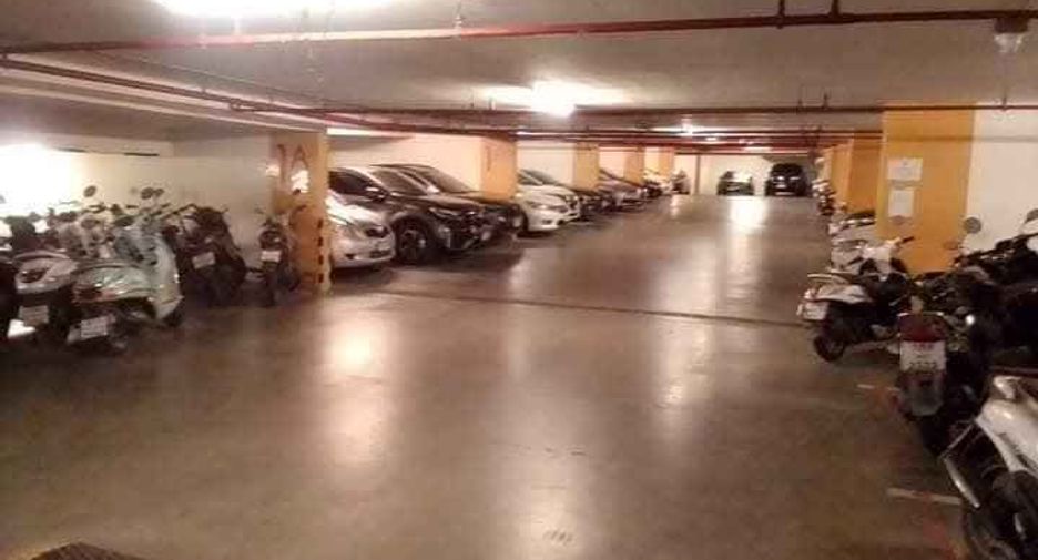 For rent 2 bedrooms condo in Bang Na, Bangkok