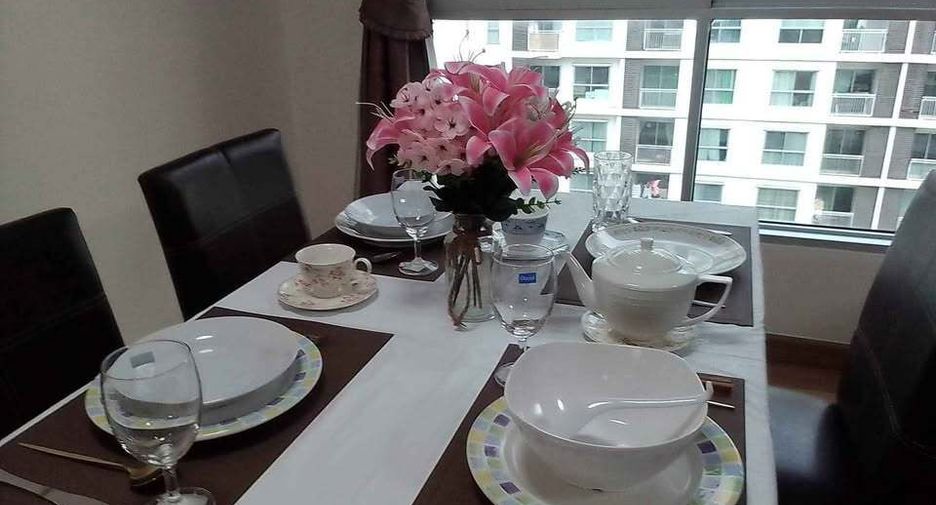 For rent 2 bedrooms condo in Bang Na, Bangkok
